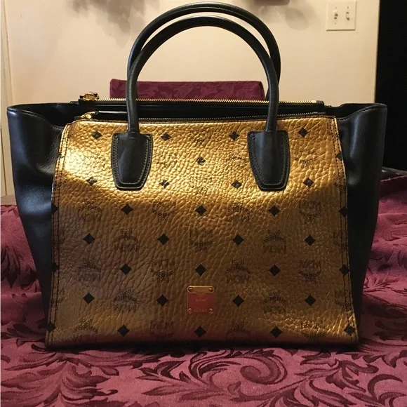 MCM Munchen Large Tote Bag - Picture 3 of 14